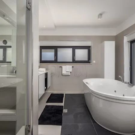 别墅 Bonavia Zadarvillas