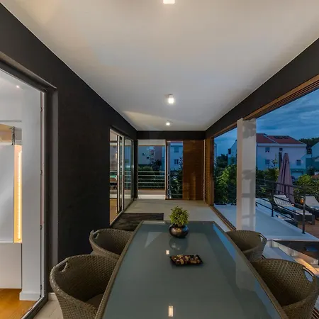 Bonavia Zadarvillas * Zara