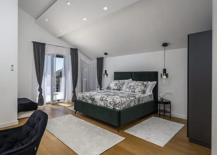 Bonavia Zadarvillas *